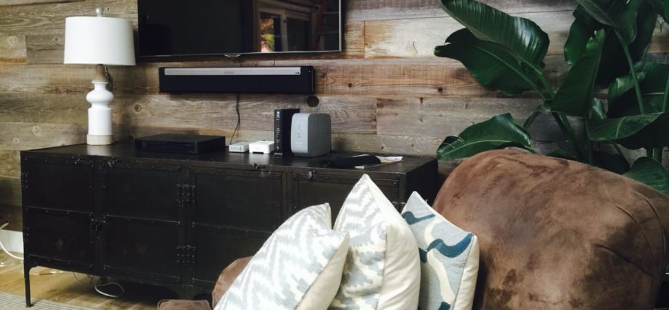 Joli meuble tv industriel dans un salon cozy